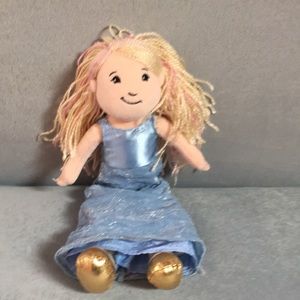 GUC GROOVY GIRLS Gwen